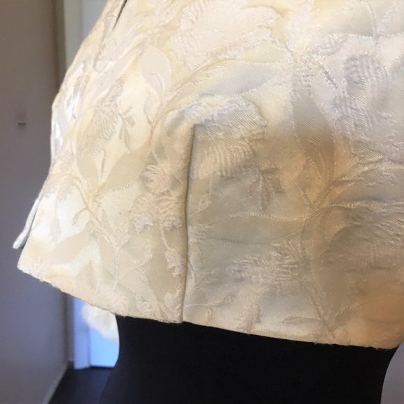 VINTAGE Bolero Jacket with Fur Cuffs - Picture 5 of 10